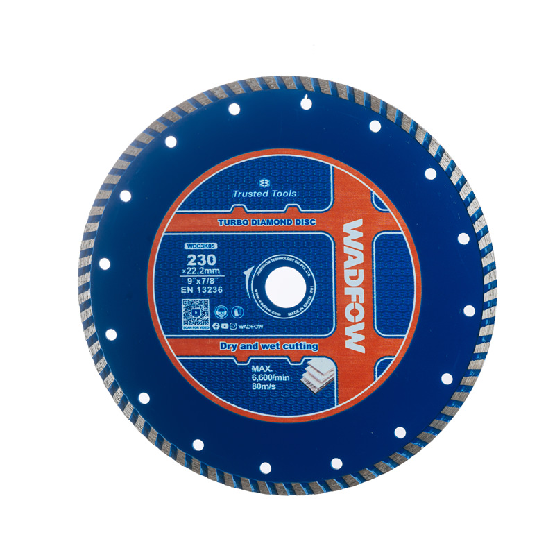 Disc continuu turbo pentru debitare beton